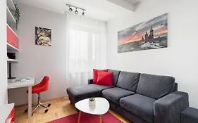 Lagiewniki Sanctuary One Bedroom Apartment By Noclegi Renters